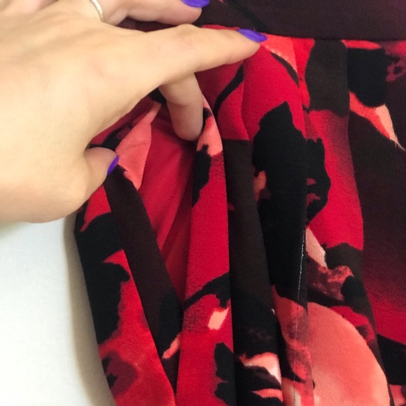 Eve Mendes red circle skirt - Picture 4 of 8